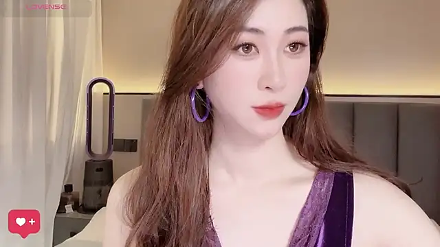 wuyueaini online show from May 2026 06:00:01 AM
