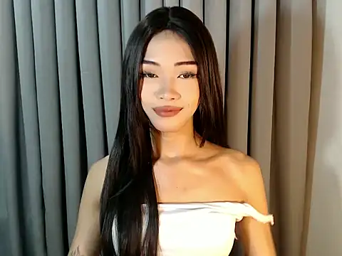 holyakiesha online show from April 2026 07:48:01 PM