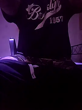 Snapshot of fenixmmen98 chatting on September 2025 07:13:02 PM fenixmmen98 online show from September 2025 07:13:02 PM