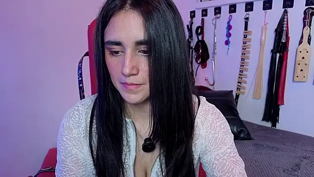 elowen halley1 online show from April 2026 07:29:01 PM