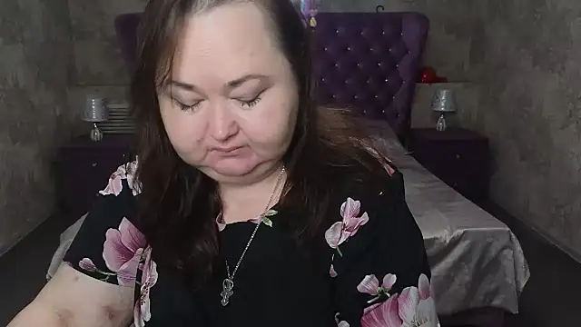 Eloisa Eliot online show from November 2025 01:12:02 PM