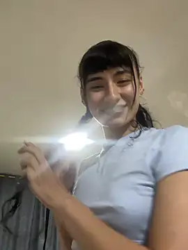 Alynn Bri  online show from March 2026 02:04:01 AM