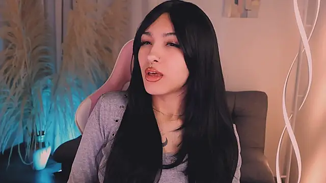 cuteezoe online show from November 2025 07:00:02 AM