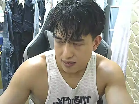 Snapshot of hunterXhan chatting on October 2025 01:30:01 PM hunterXhan online show from October 2025 01:30:01 PM