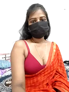 Snapshot of Misss-julli chatting on September 2025 03:06:02 AM Misss-julli online show from September 2025 03:06:02 AM