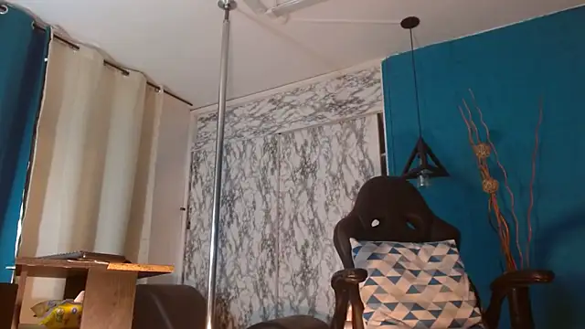 Snapshot of hanna_mooreee chatting on November 2025 07:01:02 PM hanna mooreee online show from November 2025 07:01:02 PM