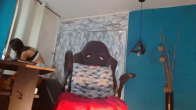 hanna mooreee online show from March 2026 06:59:01 PM