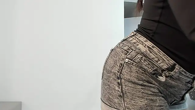 Snapshot of Angellit_Afrodita_ chatting on October 2025 11:42:01 AM Angellit Afrodita online show from October 2025 11:42:01 AM