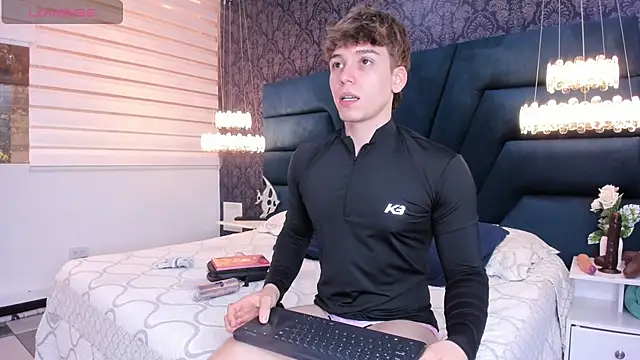 TaylerWhite online show from February 2026 12:00:01 PM