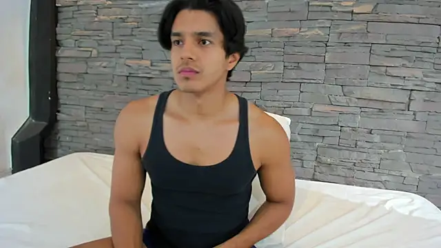 Snapshot of Anker_Colin chatting on October 2025 04:44:01 AM Anker Colin online show from October 2025 04:44:01 AM