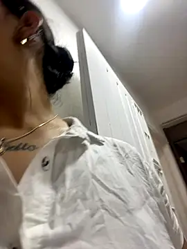 Snapshot of Mia_garcia28 chatting on October 2025 12:58:01 PM Mia garcia28 online show from October 2025 12:58:01 PM
