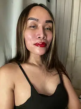 Snapshot of RomanticPearlTS chatting on June 2026 01:54:02 PM RomanticPearlTS online show from June 2026 01:54:02 PM
