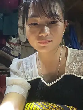 Sunyinn online show from October 2025 01:01:02 PM