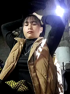 Sunyinn online show from November 2025 01:16:02 AM