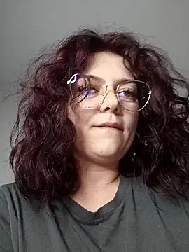 Snapshot of LadyNora chatting on April 2026 06:16:01 PM LadyNora online show from April 2026 06:16:01 PM