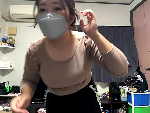 Snapshot of hima-wari0707 chatting on November 2025 01:44:02 PM hima-wari0707 online show from November 2025 01:44:02 PM