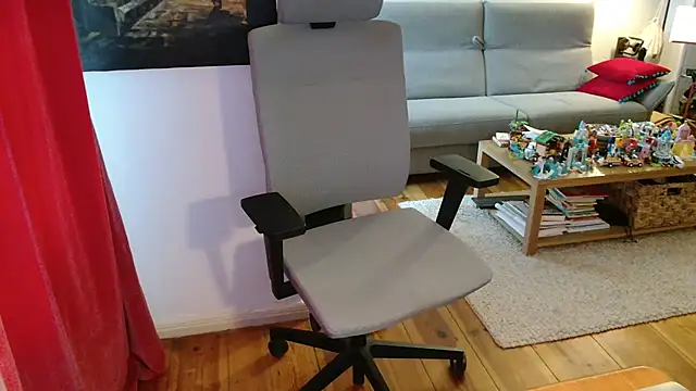 Snapshot of Knecker chatting on January 2026 10:31:01 AM Knecker online show from January 2026 10:31:01 AM