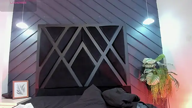 marco garciia  online show from November 2025 11:14:01 PM