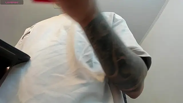 marco garciia  online show from December 2025 11:10:01 PM