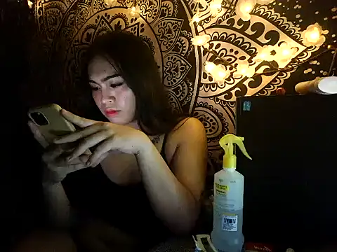 Snapshot of Madylinebigcock69 chatting on February 2026 12:42:02 PM Madylinebigcock69 online show from February 2026 12:42:02 PM