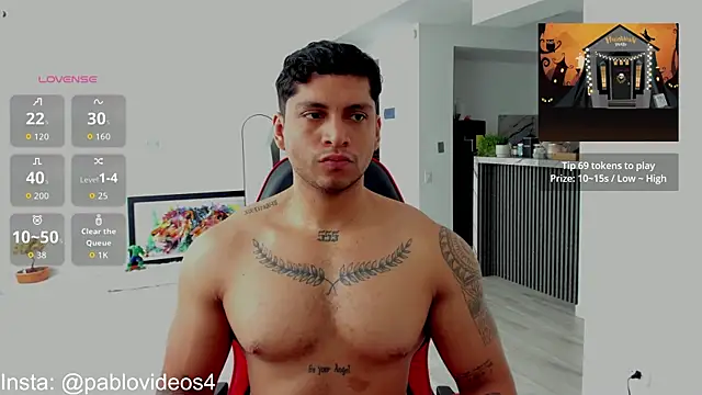 Nicolasmontoya16 online show from October 2025 03:42:01 PM