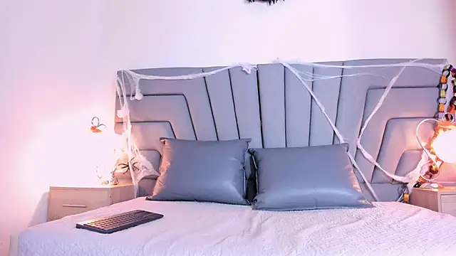 Snapshot of Maia_520 chatting on November 2025 07:03:01 PM Maia 520 online show from November 2025 07:03:01 PM