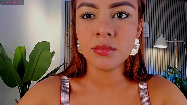 Snapshot of Missnaomi_ chatting on October 2025 12:30:02 AM Missnaomi online show from October 2025 12:30:02 AM
