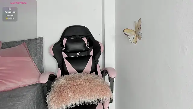 mari-ross online show from March 2026 02:07:02 AM