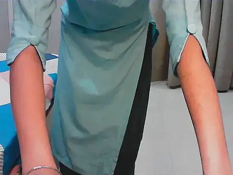 Snapshot of elize__ chatting on September 2025 04:39:02 AM elize   online show from September 2025 04:39:02 AM