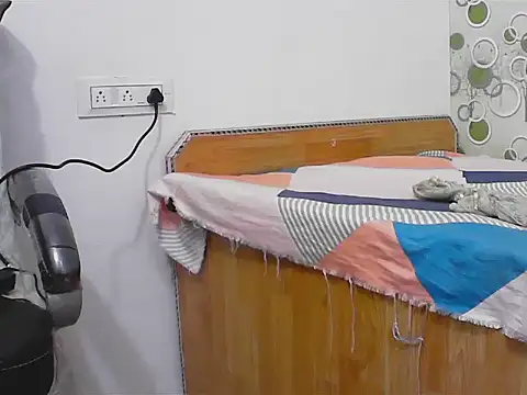 Snapshot of elize__ chatting on February 2026 02:37:02 AM elize online show from February 2026 02:37:02 AM