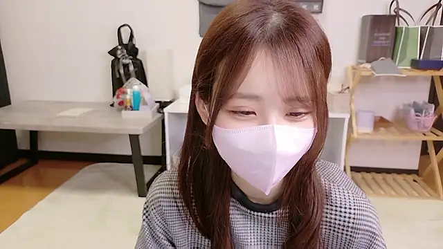 Snapshot of Ema_o0_chan chatting on November 2025 06:18:02 AM Ema o0 chan online show from November 2025 06:18:02 AM