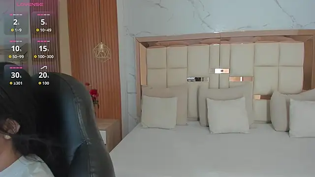 Snapshot of julieta_rosee chatting on May 2026 07:55:01 PM julieta rosee online show from May 2026 07:55:01 PM