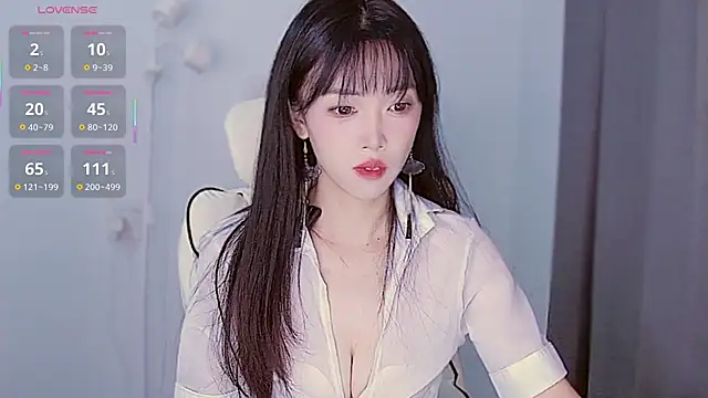 XiaoNana  online show from October 2025 01:24:02 AM