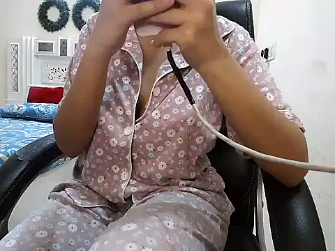 Simranjeet kaur26 online show from May 2026 07:51:01 PM