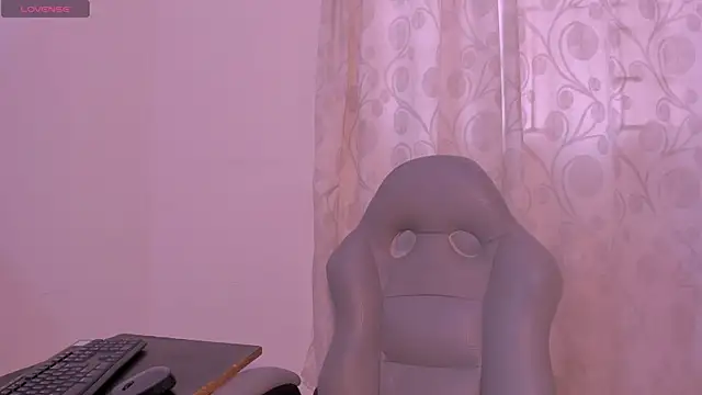 Faver  online show from October 2025 12:06:01 PM