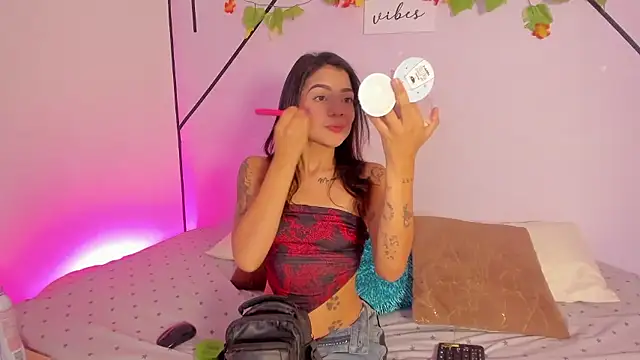 MiahCornell  online show from January 2026 08:01:02 PM