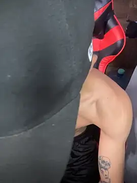 Snapshot of Osmarcito21 chatting on November 2025 05:02:01 PM Osmarcito21 online show from November 2025 05:02:01 PM