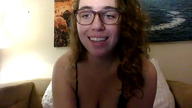 Snapshot of sweetsocalgirl chatting on February 2026 01:59:02 AM sweetsocalgirl online show from February 2026 01:59:02 AM