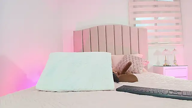 Snapshot of cataleya_ebony_ chatting on October 2025 07:14:02 PM cataleya ebony online show from October 2025 07:14:02 PM