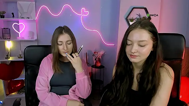 eva smiith  online show from February 2026 07:13:01 AM