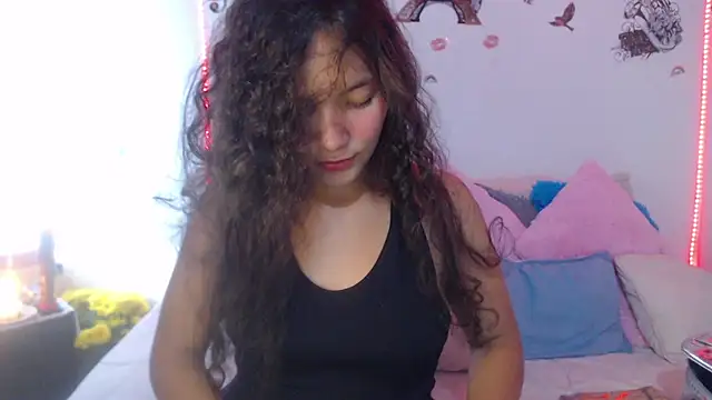 mia blue01 online show from September 2025 04:23:02 PM