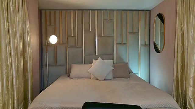 AgathaKondo  online show from November 2025 09:13:02 PM