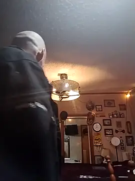 Snapshot of BonnienClyde5421 chatting on February 2026 01:59:02 AM BonnienClyde5421 online show from February 2026 01:59:02 AM