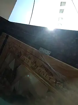 RAYI Queen 4 online show from March 2026 03:47:01 AM