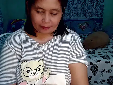 Snapshot of lovelable_smile chatting on June 2026 02:41:02 PM lovelable smile online show from June 2026 02:41:02 PM