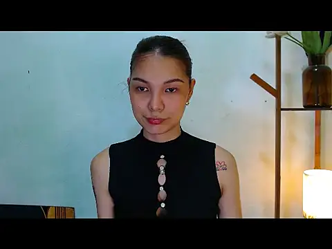 Snapshot of Mhinna chatting on February 2026 10:16:02 AM Mhinna online show from February 2026 10:16:02 AM