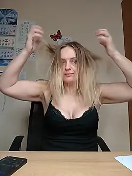 Snapshot of Ami_Foxy chatting on June 2026 09:59:01 AM Ami Foxy online show from June 2026 09:59:01 AM