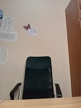 Snapshot of Ami_Foxy chatting on June 2026 08:25:02 AM Ami Foxy online show from June 2026 08:25:02 AM