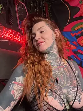 Snapshot of AlexandraWildd chatting on December 2025 10:24:01 AM AlexandraWildd online show from December 2025 10:24:01 AM