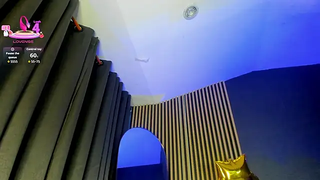 Gina 77 online show from October 2025 12:25:01 PM